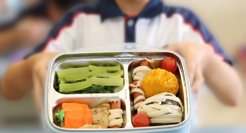 Use of reusable food containers