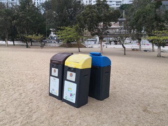 浅水湾泳滩 (近泳滩服务大楼对出沙面位置)