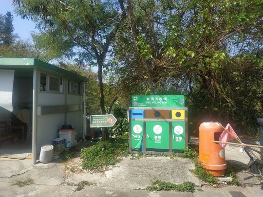 長洲花屏路垃圾站側