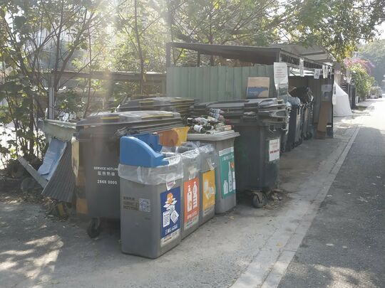 大埔碗窰新屋家村近燈柱VE0657對面