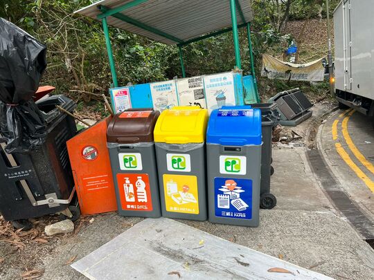 山塘新村近EA7151灯柱