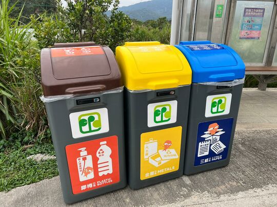 长沥小巴总站旁