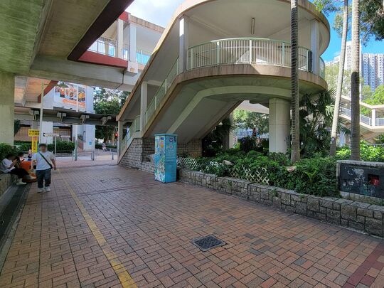 粉岭雷鸣路（近华明邨巴士总站）