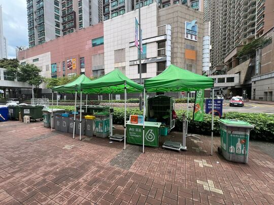 常宁路TKO GATEWAY对出行人路