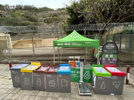 筲箕灣耀東邨耀樂樓對面行人路