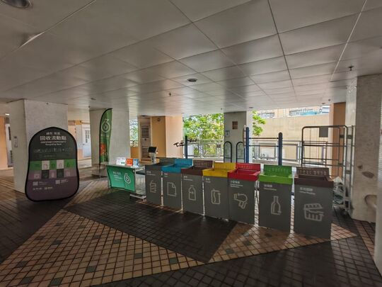 石籬二邨石福樓對出位置